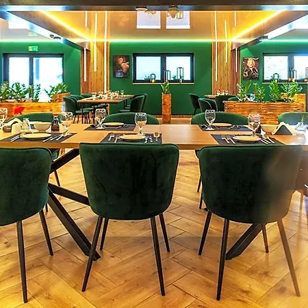 Hotel Pawie Oczko